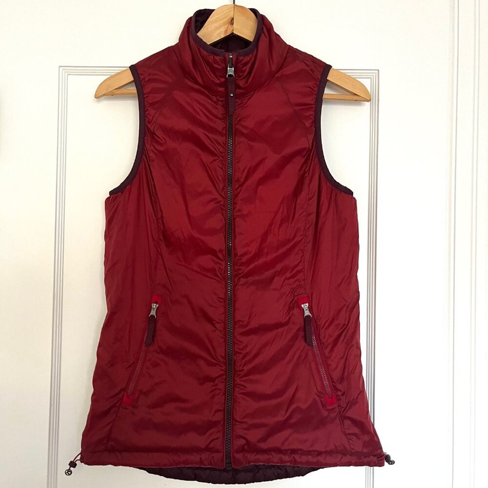 Lululemon Layer Up Reversible Insulated Vest in Bordeaux and Red | Size 4 - Picture 4 of 16
